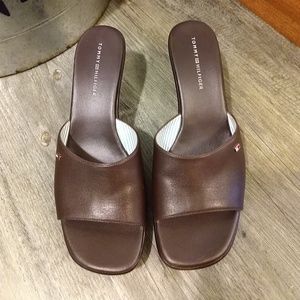 Tommy Hilfiger leather shoes sandals